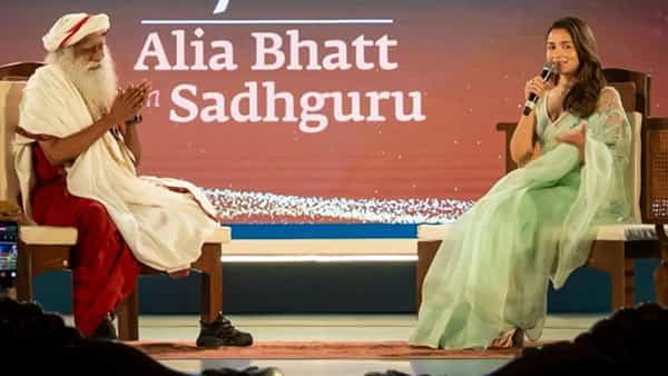 రాహా కోసం పేరెంటింగ్ చిట్కాలు అడిగిన అలియా.. సద్గురు ఇచ్చిన షాకింగ్ ఆన్సర్ ఇదే!