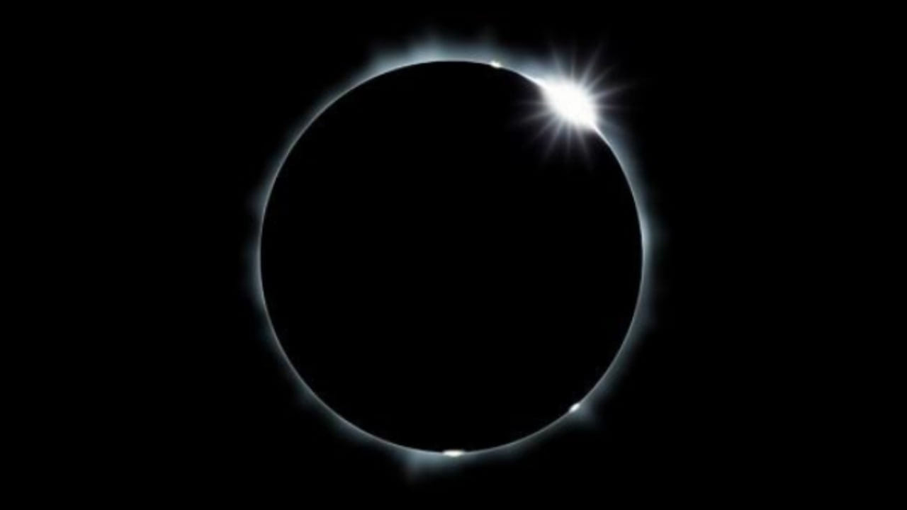 ఈ మధ్య కాలంలో చాలా మంది ఆర్థిక సమస్యల బారిన పడుతున్నారు. ఇక కొంత మంది ఎంత కష్టపడినా సరే చేతిలో డబ్బు నిలవక అనేక ఇబ్బందులు ఎదుర్కొంటున్నారు. అయితే ఇలాంటి సమస్యలతో సతమతం అయ్యే వారు అమావాస్య రోజు ఈ ఒక్క పని చేస్తే సరిపోతుదంట. ఇంతకీ ఆ పని ఏమిటంటే?