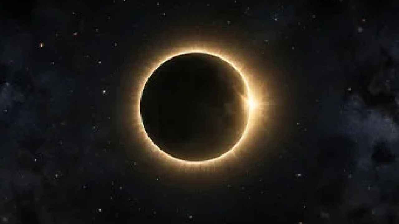 హిందూ సంప్రదాయాల ప్రకారం, జ్యోతిష్య శాస్త్రంలో అమావాస్యకు ప్రత్యేక స్థానం ఉంటుంది. ఈ రోజున కొందరు ప్రత్యేకంగా పితృదేవతల కోసం పూజలు చేస్తుంటారు. ఇక అమావాస్య చాలా శక్తివంతమైనదని ప్రతి ఒక్కరి నమ్మకం, ఈ రోజున కొన్ని పనులు చేయకూడదు, కొన్ని పనులు చేయాలి అంటారు పండితులు. అయితే ఎలాంటి పనులు చేయడం వలన అమావాస్య రోజున అదృష్టం కలిసి వస్తుంది? దారిద్రయ్యం పోయి అదృష్టం కలిసి రావాలి అంటే ఏ పనులు చేయాలో ఇప్పుడు మనం చూద్దాం.