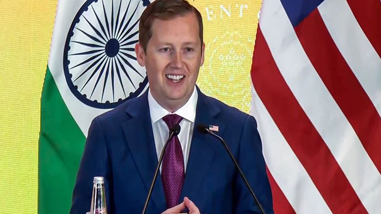 Crude Oil Prices: చమురు ధరల నియంత్రణలో భారత్ సక్సెస్.. అమెరికా రాయబారి ప్రశంసలు