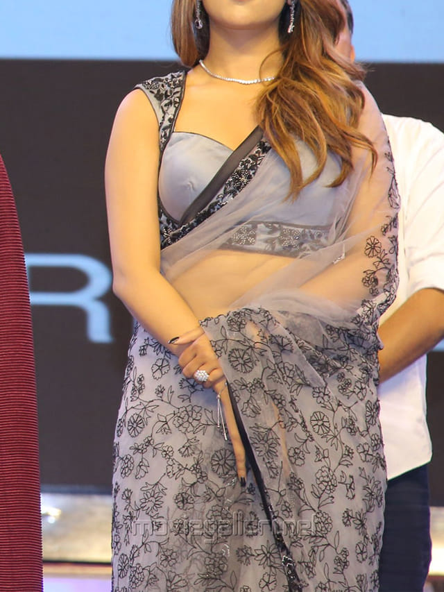 12 సినిమాలు చేస్తే రెండే హిట్స్.. ఈ టాలీవుడ్ అన్ లక్కీ హీరోయిన్ ఎవరంటే?