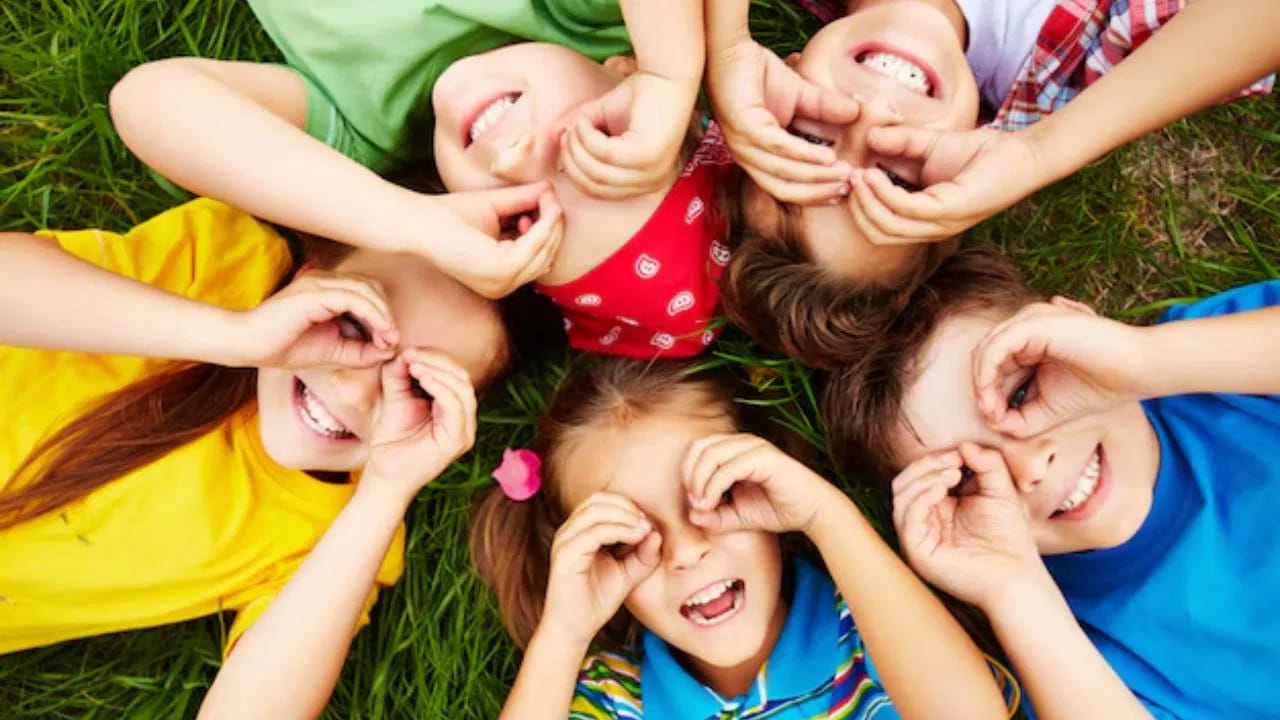 ఏప్రిల్ నెలలో జన్మించిన వారు చాలా ఎగ్జైట్‌గా ఉంటారు. అంతే కాకుండా వీరు చాలా పాజిటివ్‌గా ఉంటారు.  అన్ని రంగాల్లో చాలా దూసుకపోయే స్వభావం ఉన్నారు. బంధాలకు ఎక్కువ ప్రాముఖ్యతను ఇస్తారు. ఈ మాసంలో పుట్టిన వారిలో నాయకత్వ లక్షణాలు కూడా చాలా ఎక్కువగా ఉంటాయి. 