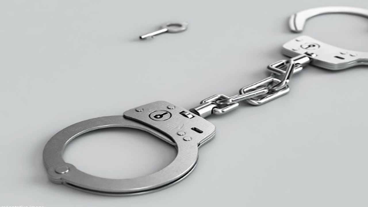 కరిగించి అమ్మితే కనిపెట్టలేరనుకున్నాడు.. కానీ నెల్లూరు పోలీసులు ‘ముద్ద’ తినిపించారు!