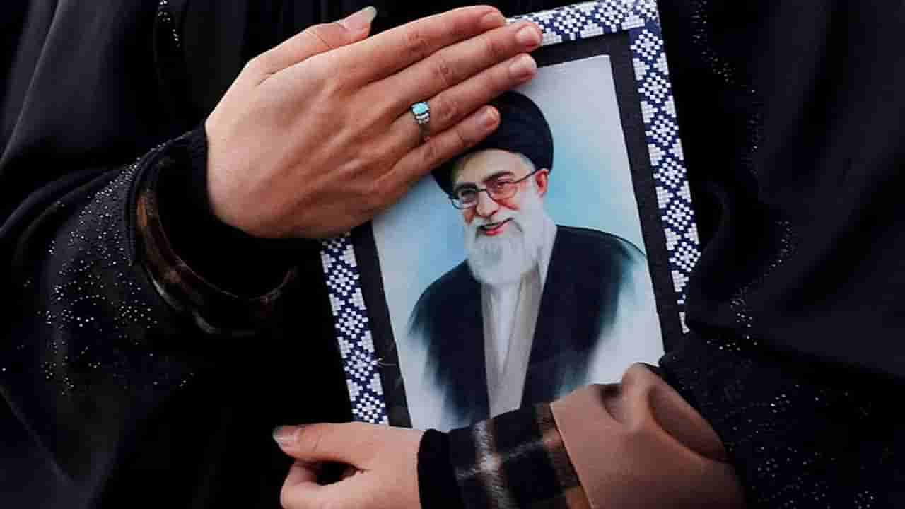 Iran: కొత్త సుప్రీం ఎన్నుకునేందుకు నిపుణుల సమావేశం.. అసెంబ్లీ భవనంపై వైమానిక దాడి