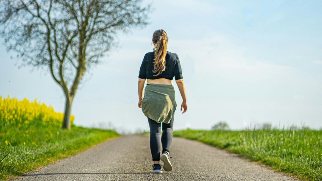 మోకాళ్ల నొప్పులకు చెక్ పెట్టాలా? వెయిట్ లాస్ కోసం ప్రయత్నాలా? ప్రతిరోజూ ఉదయం 30 సెకన్లు ఇలా చేస్తే చాలు