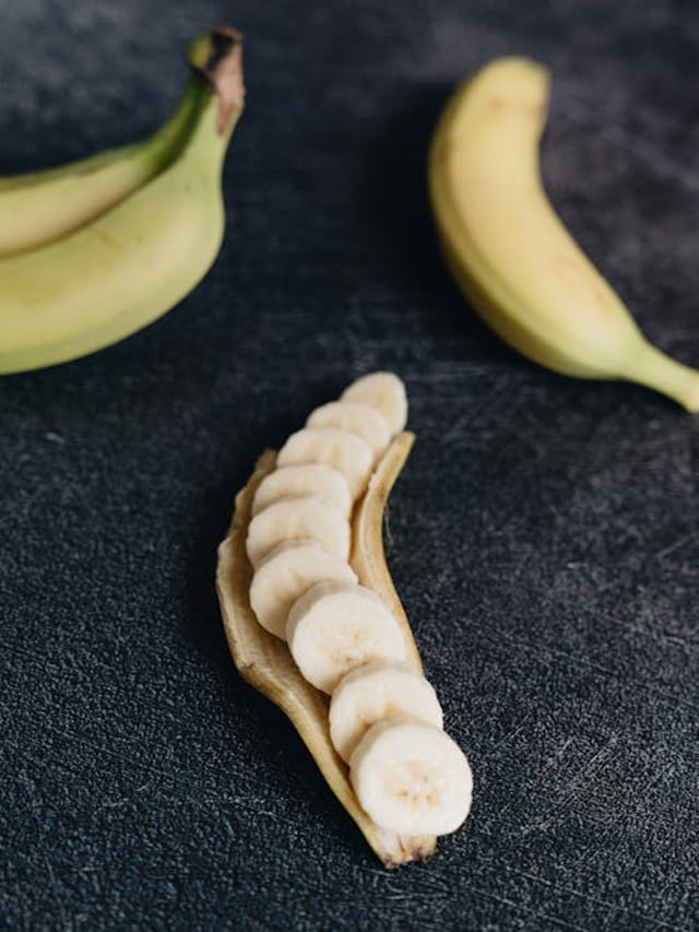 గుండె సమస్యలు ఉన్నవారు అరటి పండ్లు తినొచ్చా?