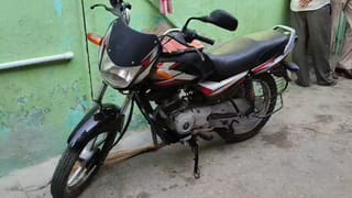 Andhra: బాబోయ్.. 15 అడుగులు.. కారు చీకట్లో బుసలు కొట్టిన కింగ్ కోబ్రా.. వీడియో చూస్తే ఒళ్లు జలదరించాల్సిందే