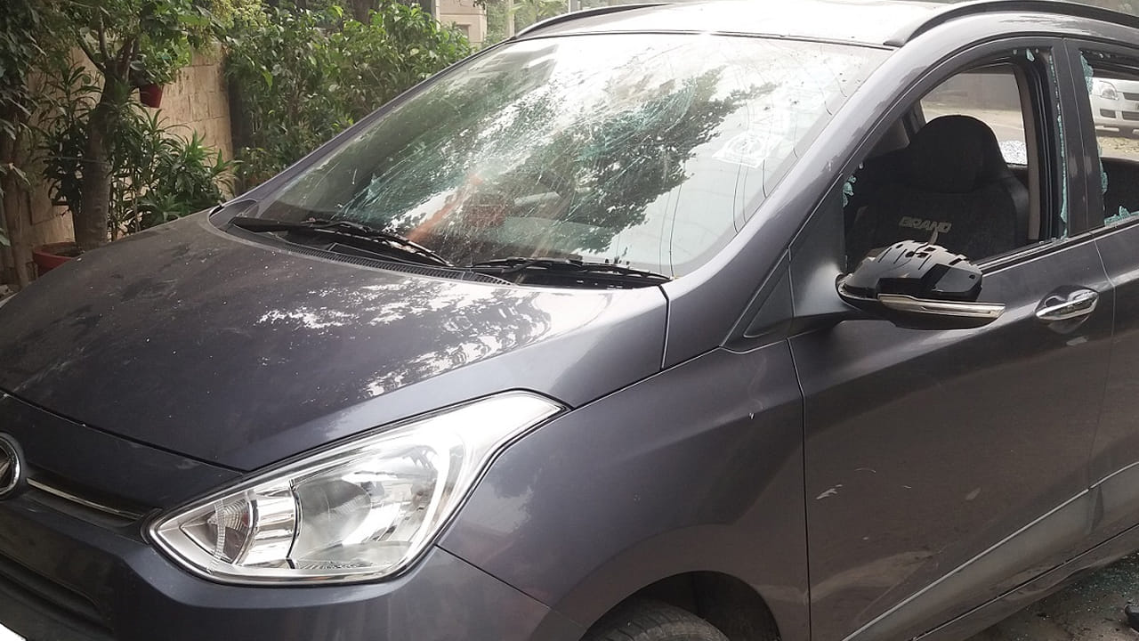 Telangana: అడక్కుండానే లిఫ్ట్ ఇస్తే మహానుభావుడు అనుకున్నారు.. కాసేపటికి..