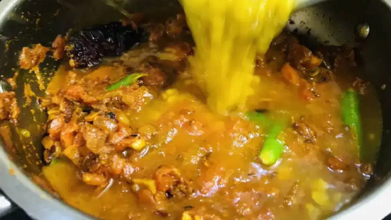 మన రోజువారీ ఆహారంలో శనగపప్పును వివిధ రకాలుగా చేర్చుకోవచ్చు. శనగపప్పును రెండు మూడు గంటల పాటు నీటిలో నానబెట్టి, ఆ తర్వాత దాన్ని ఉడికించి, రుబ్బి పప్పుకూర మాదిరి చేసుకుని తినవచ్చు.