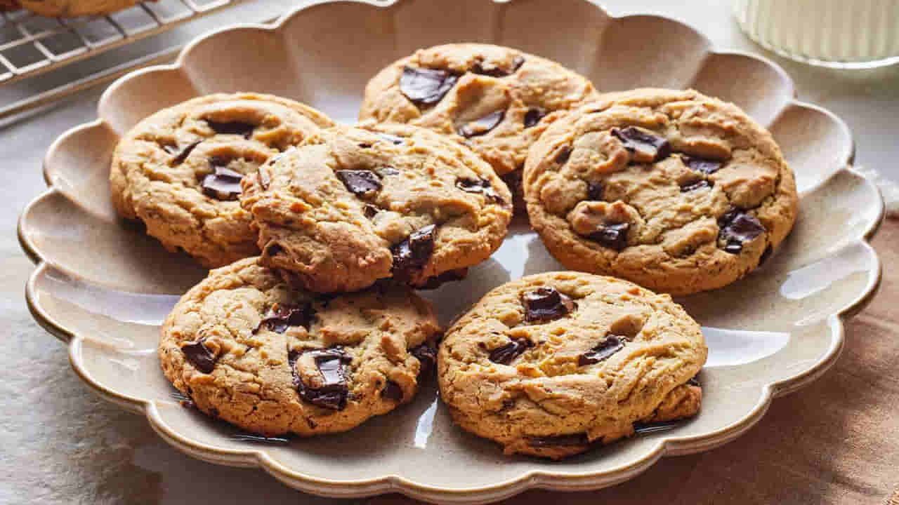 చాక్లెట్-పీనట్ కుకీస్ ఇంట్లోనే ఇలా చేయండి.. పిల్లలు ఇష్టంగా తింటారు..!