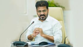 పలు జిల్లాల కలెక్టర్ల తీరుపై సీఎం రేవంత్ రెడ్డీ అసహనం..!