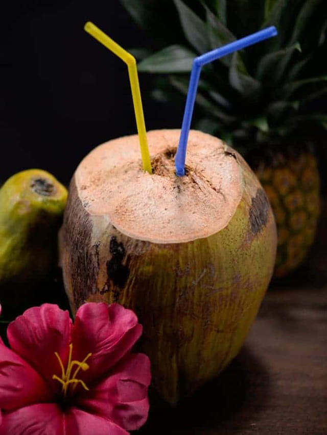 ఈ కొబ్బరి బోండం నీళ్లు తాగితే.. కొన్ని గంటల్లోనే మరణం తధ్యం!