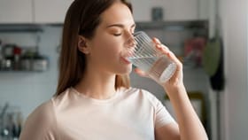 ఐస్ వాటర్ తాగితే కొవ్వు కరుగుతుందా? బాడీ టెంపరేచర్ మ్యాజిక్ ఏంటి?