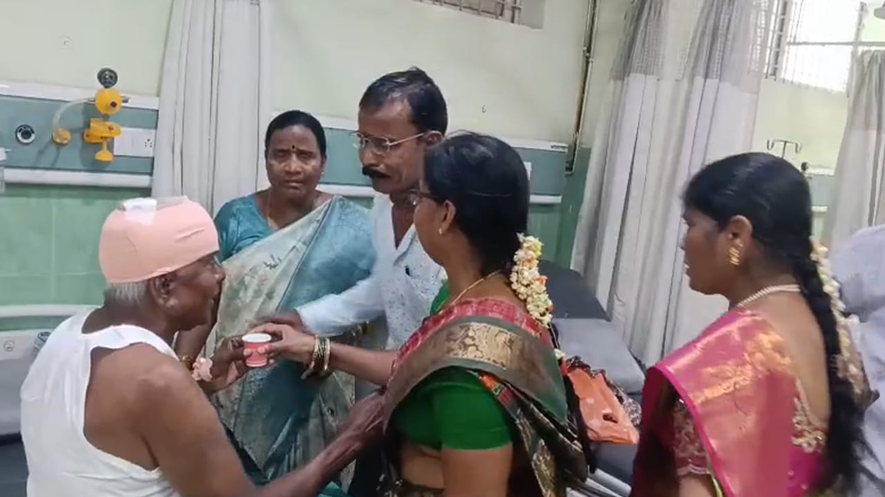 దొంగలు రూటు మార్చారు జాగ్రత్త.. బైక్‌పై వచ్చి ఏం చేశారో తెలుసా..?