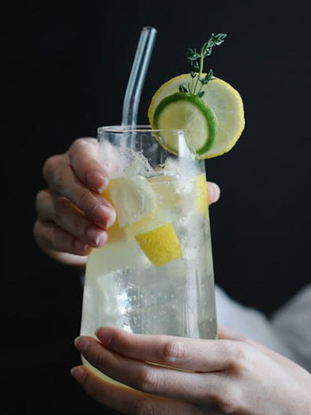 వీరికి నిమ్మకాయ నీరు విషంతో సమానం.. తాగి ప్రమాదంలో పడొద్దు!