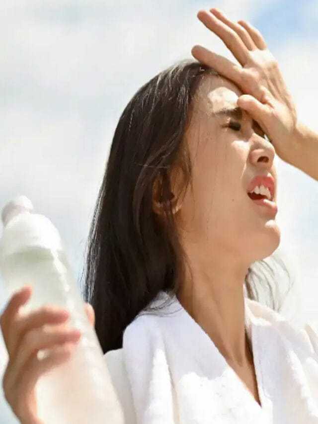 వేసవిలో ఎప్పుడై హైడ్రేట్‌గా ఉండాలి అంటే తప్పక పాటించాల్సిన టిప్స్ ఇవే!