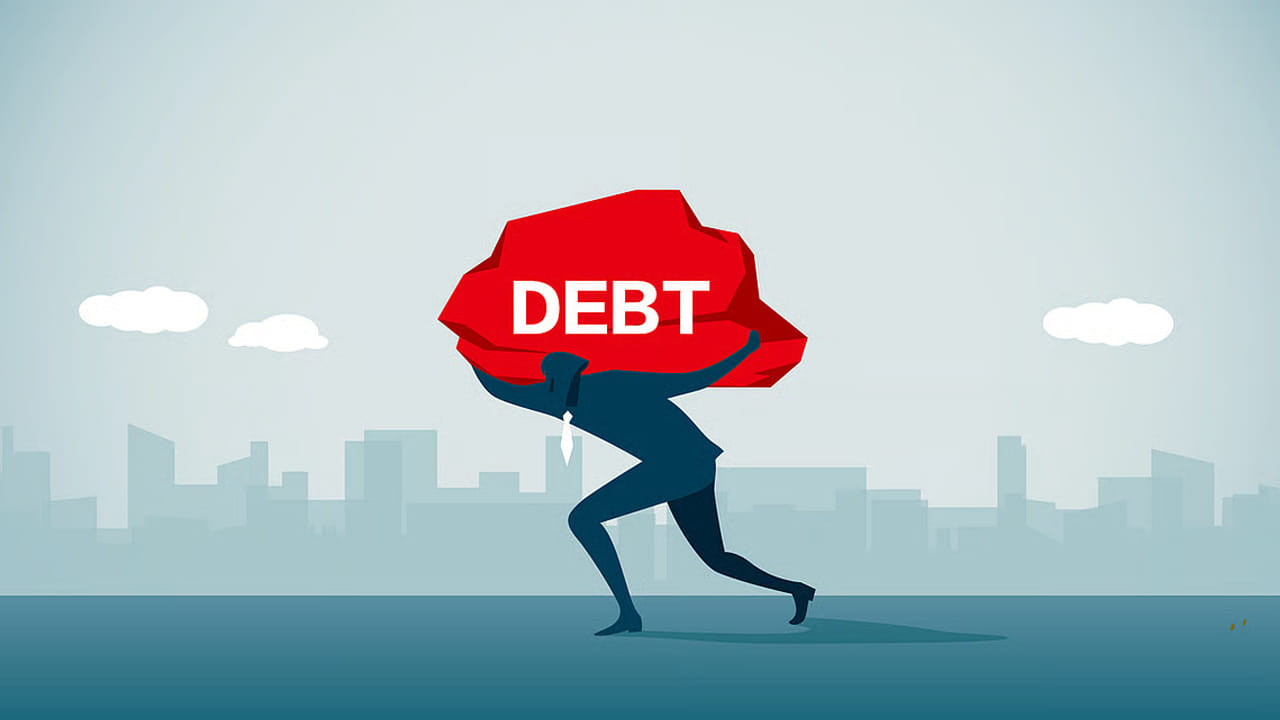 ఈ అలవాట్లు మీకుంటే.. అప్పులపాలు అవ్వక తప్పదు! మందు, సిగరేట్ కంటే డేంజర్