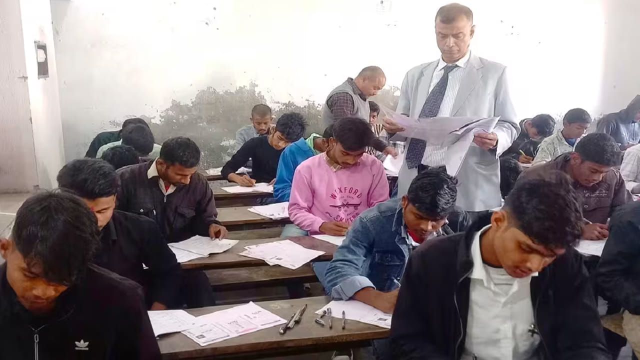 SSC Exams 2026: పదో తరగతి పరీక్షలు నిర్వహించే అధికారులు, ఇన్విజిలేటర్లకు డిజిటల్‌ ఆటోమేషన్‌.. పేపర్...