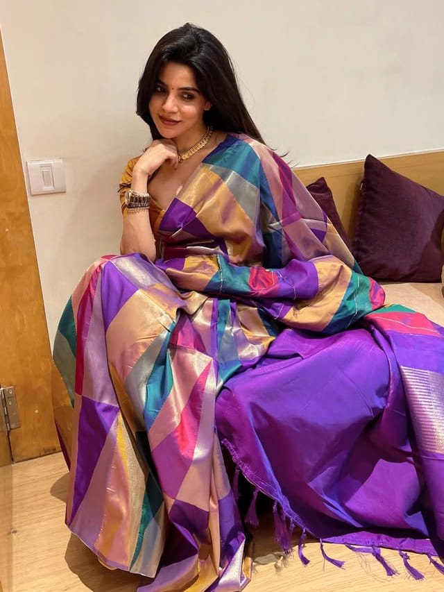 క్రేజ్ ఉన్న ఆఫర్స్ లేవు.. దివ్య భారతి స్పీడ్‌కు బ్రేకులు పడ్డట్టేనా..?