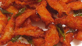 ఎండు చేపలు పకోడీ ఇలా చేస్తే.. ప్లేట్లు లాగిస్తూనే ఉంటారు