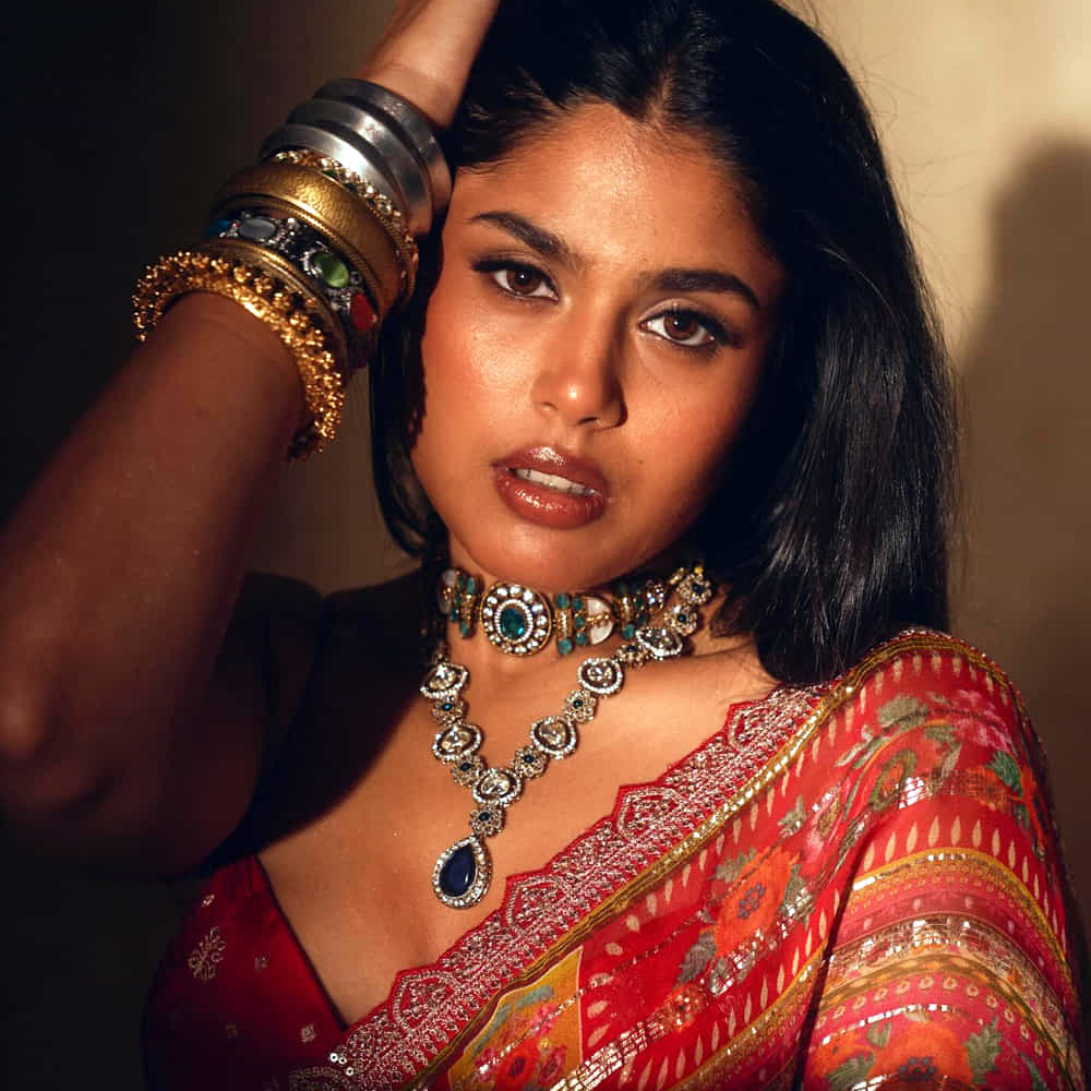 టాలీవుడ్ చిట్టి అలియాస్ ఫరియా అద్బుల్లా.. హిట్ కోసం చాలా కాలంగా ఎదురుచూస్తుంది. మొదటి సినిమాతోనే మంచి విజయాన్ని అందుకున్న ఈ సుందరి. ఆతర్వాత పెద్దగా సక్సెస్ సాదించలేకపోతుంది. బ్యాక్ టు బ్యాక్ సినిమాలు చేస్తున్న పెద్దగా లాభం లేకుండా పోతుంది.