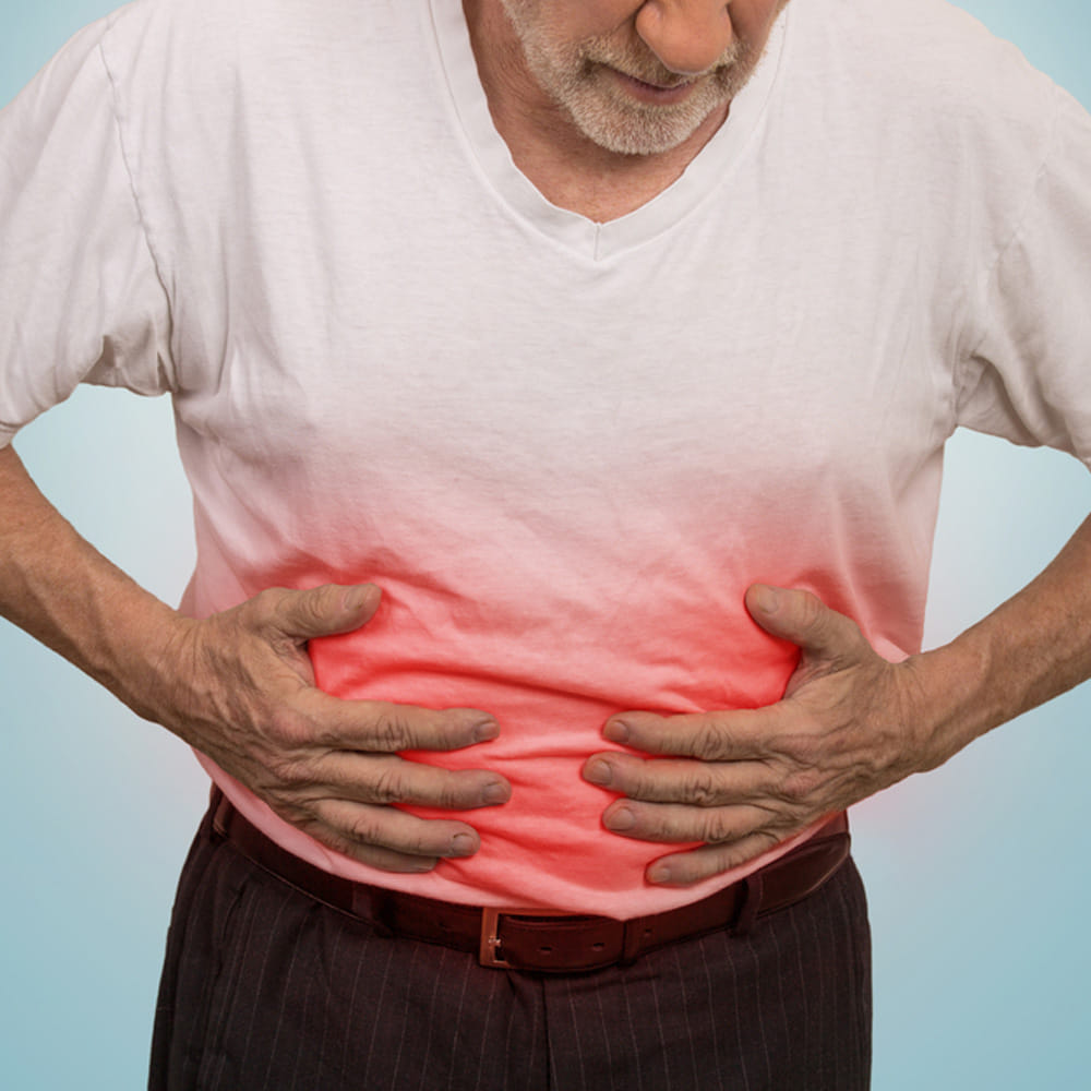 పొట్టలో ఉన్న గ్యాస్ బయటకు పంపడం అనేది మనం తరచుగా చేసే పనే.. అయితే దీన్ని బహిరంగంగా చర్చించడానికి చాలామంది ఇబ్బందిపడే ఒక అంశం. అయితే, ఇది శరీరానికి అత్యంత సహజమైన ప్రక్రియ అని, దీనిని బయటకు పంపకుండా అణచివేయడం వల్ల అనేక ఆరోగ్య సమస్యలు ఎదుర్కోవాల్సి వస్తుంది.
