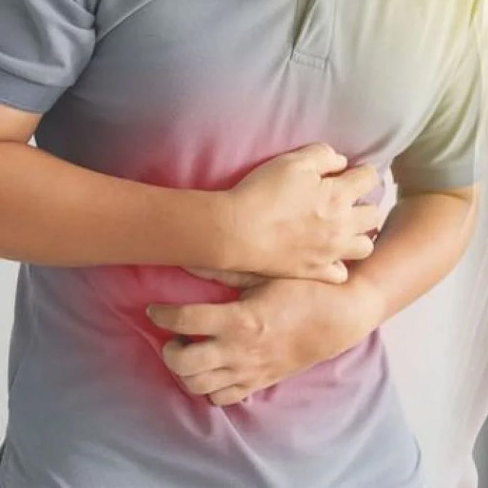 ఆరోగ్యకరమైన గట్ కోసం గ్యాస్ సాధారణంగా బయటకు వెళ్లడం చాలా ముఖ్యం. సర్జరీ తర్వాత కూడా డాక్టర్లు పేషెంట్లను గ్యాస్ బయటకు పోతుందా అని అడుగుతారు. ఇది జీర్ణవ్యవస్థ పనితీరుకు సంకేతమట. అధికంగా లేదా దుర్వాసనతో కూడిన గ్యాస్ రావడం అనేది అనారోగ్యాన్ని సంకేతంగా సూచిస్తుంది. మనం తీసుకునే ఆహారం సరిగ్గా జీర్ణం కానప్పుడు, ముఖ్యంగా అధిక ప్రోటీన్, అధిక కొవ్వు పదార్థాలు, లేదా తక్కువ పీచు పదార్థాలు తీసుకున్నప్పుడు ఇలా జరుగుతుంది.