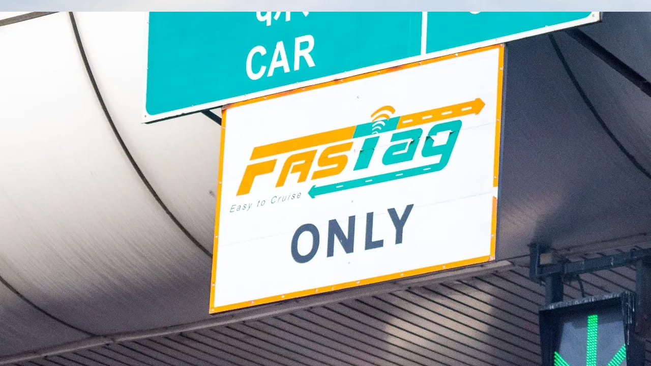 FASTag: ఫాస్టాగ్ వాడేవారికి కేంద్రం అలర్ట్.. అలా చేస్తే మీ ఫాస్టాగ్ బ్లాక్.. కొత్త రూల్ ఏంటంటే..?