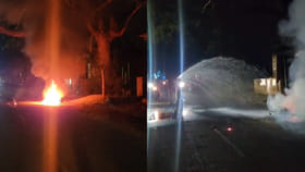 బైక్‌ బ్యాటరీ మారుస్తుండగా చెలరేగిన మంటలు.. పక్కనే పెట్రోల్ బంక్