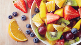 ఈ టైంలో పండ్లు తింటే.. రోగాలకు రెడ్ కార్పెట్ వేసి ఆహ్వానించినట్లే