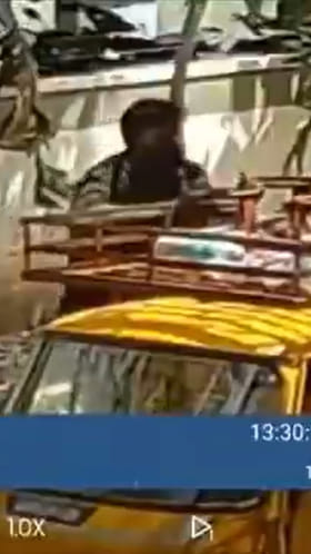 హైదరాబాద్‌లో పట్టపగలే గ్యాస్ సిలిండర్ చోరీ..CCTV దృశ్యాలు