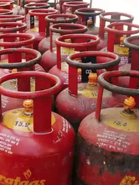 వాయమ్మో.. ఒక్క సిలిండర్ రూ. 7 వేలా..?