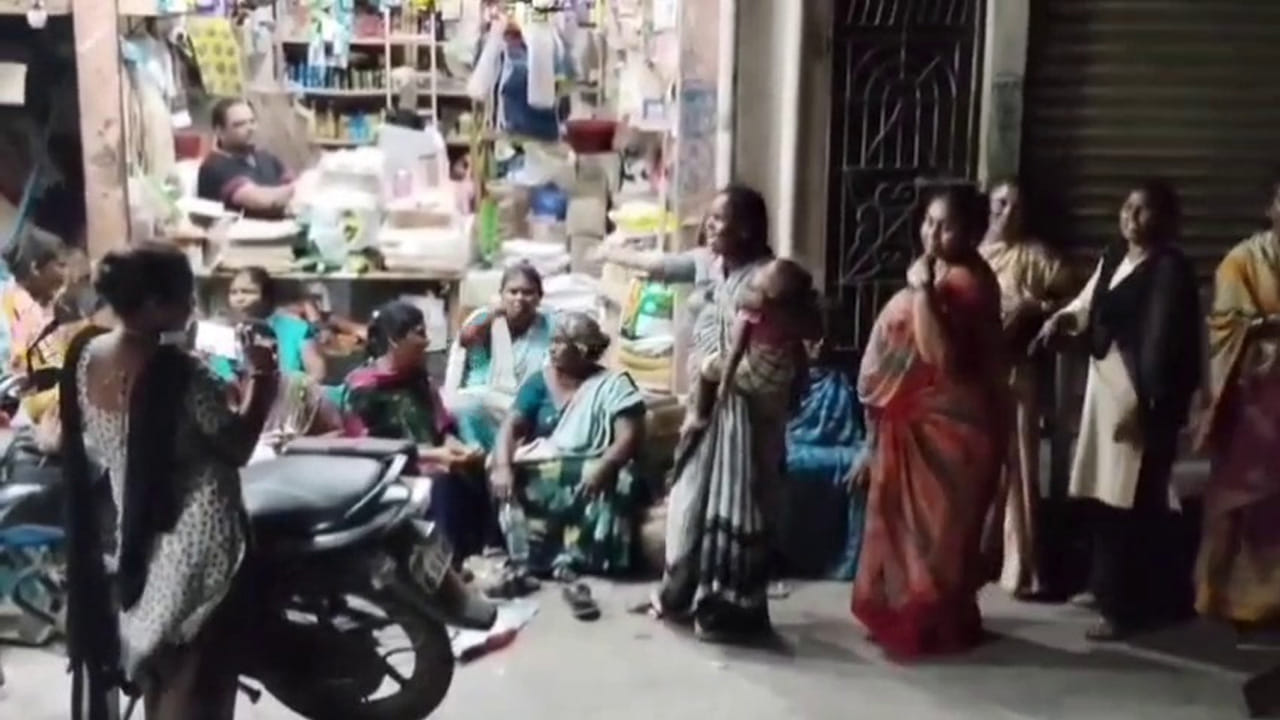 పేరుకు ఫ్యాన్సీ వ్యాపారం.. కానీ లోపల బంగారం తాకట్టు దందా!