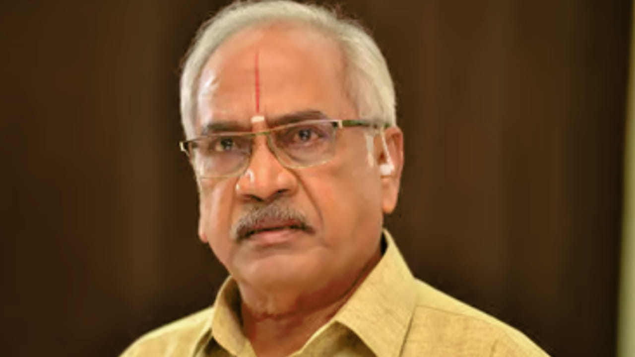 Tollywood: ఇండస్ట్రీలో రజినీకాంత్‌ను ‘ఒరేయ్’ అని పిలిచే ఒకే ఒక్కడిని నేనే.. సిగరెట్ తాగుతూ..