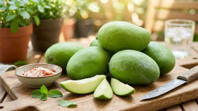 వార్నీ.. మామిడికాయ ఇంత పనిచేస్తుందా.. ఈ విషయాలు తెలిస్తే..