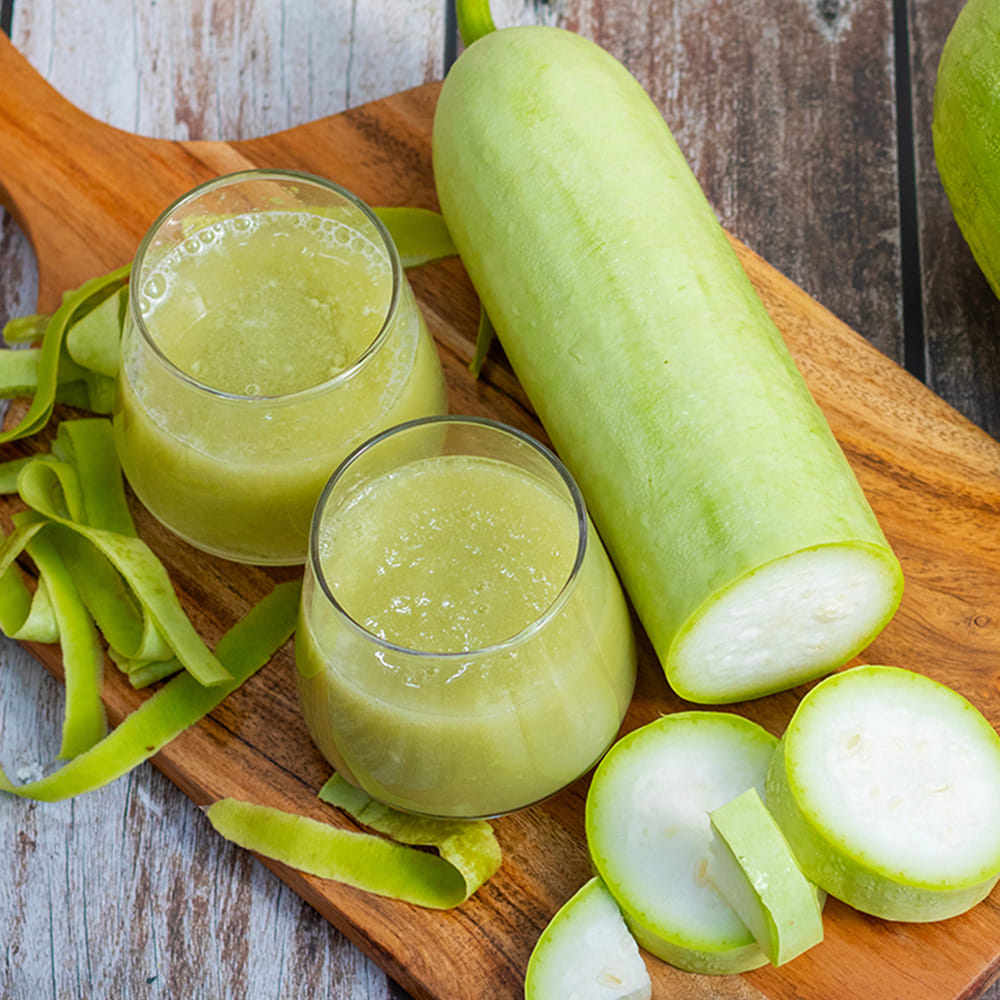  ప్రతిరోజూ ఉదయం ఖాళీ కడుపుతో 200 మి.లీ. సొరకాయ రసం తీసుకోవాలి. ఇది కొలెస్ట్రాల్ తగ్గించి, బరువును నియంత్రించి, గుండె బ్లాకులను తొలగించడంలో సహాయపడుతుంది. మరొకటి 200 మి.లీ. బూడిద గుమ్మడికాయ  రసం తీసుకోవాలి. ఇది కూడా శరీరానికి అమృతంలా పనిచేసి, గుండె ఆరోగ్యాన్ని మెరుగుపరుస్తుంది.