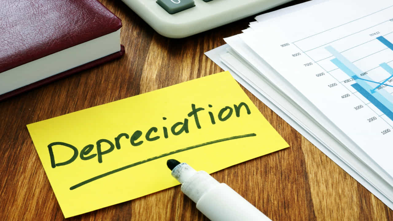5. వ్యాపారస్తుల కోసం డిప్రిసియేషన్ (Depreciation): వ్యాపార అవసరాల కోసం కొనుగోలు చేసిన యంత్రాలు లేదా ఇతర ఆస్తులపై డిప్రిసియేషన్ ప్రయోజనం పొందాలంటే, ఆ ఆస్తి మార్చి 31 లోపు వినియోగంలోకి రావాలి.