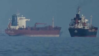 అమెరికాకు బిగ్ షాక్ ఇవ్వబోతున్న ఇరాన్.. ఆర్థిక మూలాలు దెబ్బ కొట్టేందుకు ఫ్లాన్..!