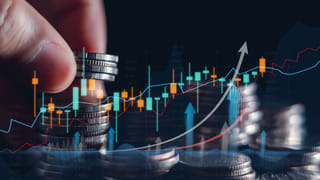 Gold Prices: రూ.6 వేలు తగ్గిన బంగారం ధర.. కొనుగోలు చేసేవారికి ఎగిరి గంతేసే వార్త..