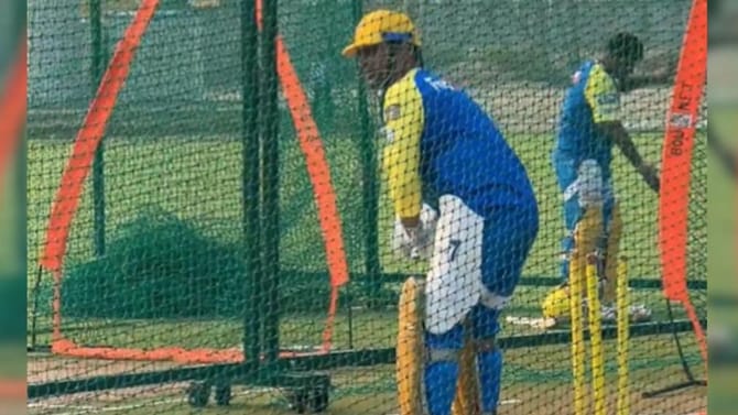 చెన్నై ఫ్యాన్స్‌కు బ్యాడ్‌న్యూస్.. ధోని రాక మరింత లేట్.. ఎందుకంటే