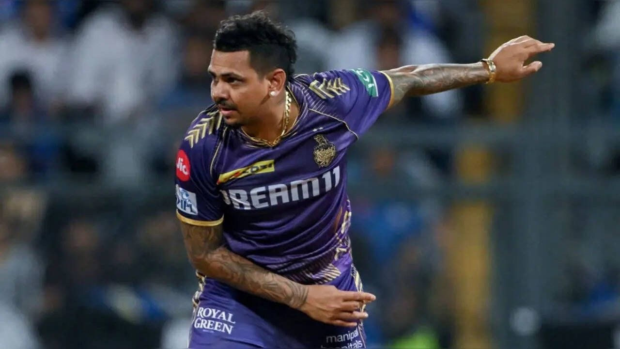 సునీల్ నరైన్: మరోవైపు కేకేఆర్ స్టార్ ఆల్ రౌండర్ సునీల్ నరైన్ కూడా 37 ఏళ్ల వయసులో రిటైర్మెంట్ దిశగా అడుగులు వేస్తున్నాడు. జట్టులో కొత్త విదేశీ ఆటగాళ్ల రాకతో నరైన్ స్థానానికి పోటీ పెరగడం దీనికి ప్రధాన కారణంగా కనిపిస్తోంది.