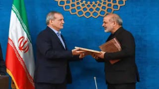 బాత్రూమ్‌లో జారిపడ్డ పాకిస్తాన్ మాజీ సైన్యాధిపతి.. తల పగిలి చనిపోయిన కమర్ జావేద్!