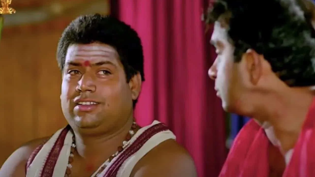 అలాంటి క్లిష్ట పరిస్థితుల్లో ప్రసాద్కు నటుడు కాదంబరి కిరణ్ దేవుడిలా అండగా నిలిచారు. సినీ పరిశ్రమలోని 'మనం సైతం' సంస్థ ద్వారా ఆయనకు ఆర్థిక సాయం అందించడమే కాకుండా, ఉన్నత చదువులు చదవమని ప్రోత్సహించారు. తన తండ్రి పడిన కష్టాలను చూసిన ప్రసాద్, ఎలాగైనా స్థిరపడాలనే పట్టుదలతో కష్టపడి చదివి సీఏ (CA),ఎంబీఏ (MBA) పూర్తి చేశారు. నేడు ఆయన ఒక ప్రముఖ సంస్థలో ఉన్నత ఉద్యోగం చేస్తూ తన కుటుంబాన్ని గౌరవప్రదంగా చూసుకుంటున్నారు.