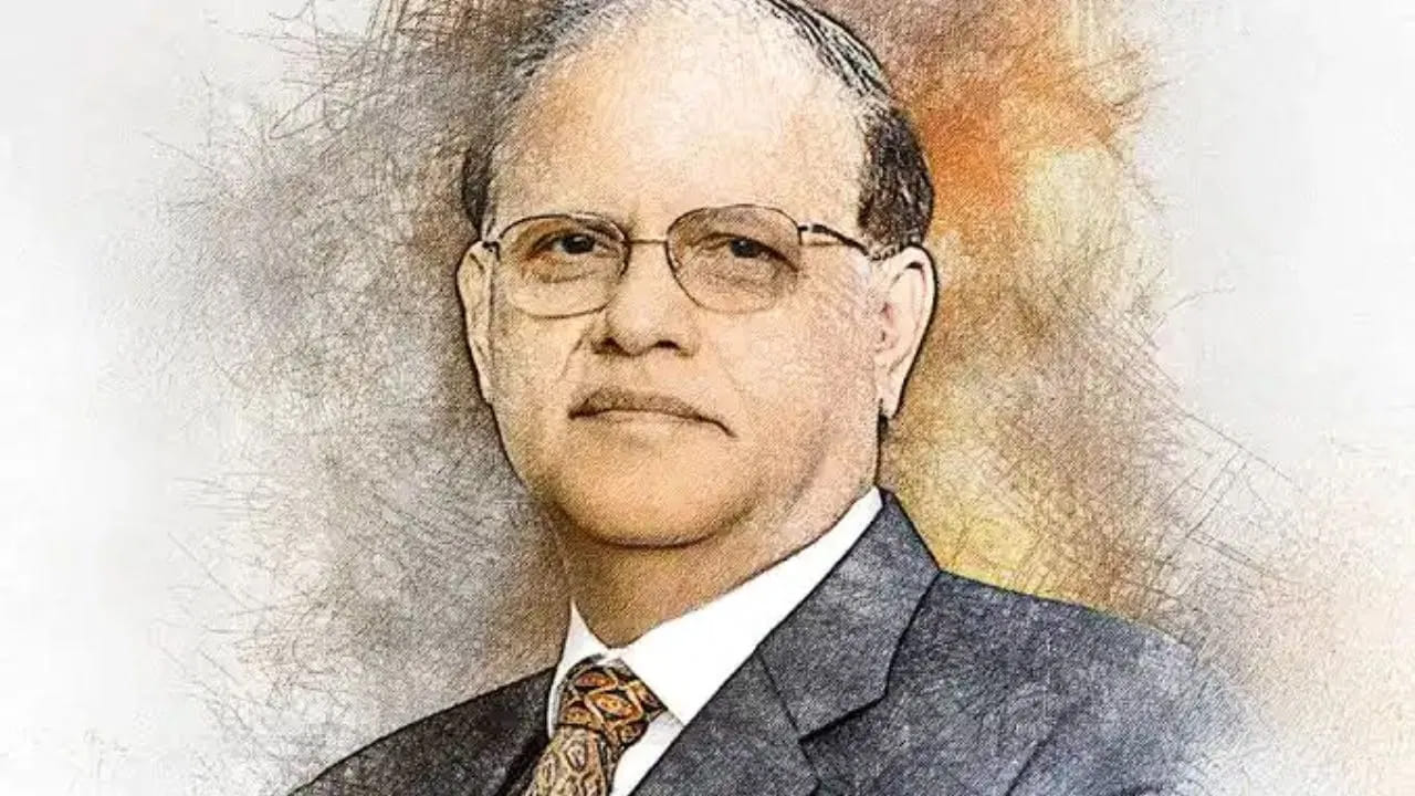 మోహన్ వల్రానీ అల్ షిరావి గ్రూప్ సీనియర్ వైస్ చైర్మన్, మేనేజింగ్ డైరెక్టర్. ఈ గ్రూప్ తయారీ, ఇంజనీరింగ్, ట్రేడింగ్, సేవా రంగాలలో పనిచేస్తుంది. అతని నికర విలువను బహిరంగంగా వెల్లడించలేదు కానీ అతని పేరు UAEలోని భారతీయ వ్యాపారవేత్తల అగ్ర జాబితాలో ఉంది. యుద్ధం పారిశ్రామిక, సరఫరా రంగాలపై ప్రభావం చూపవచ్చు.