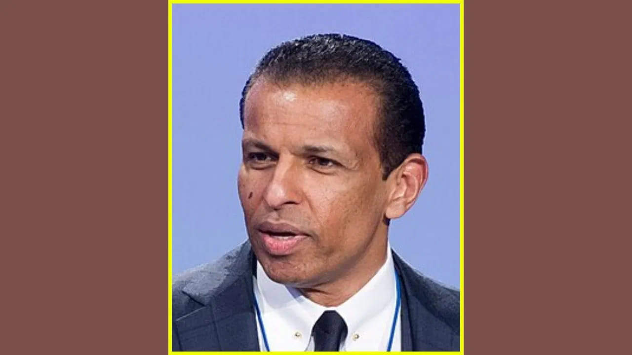 ప్రపంచంలోనే అతిపెద్ద ప్రైవేట్ K-12 స్కూల్ ఆపరేటర్గా పరిగణించబడే GEMS ఎడ్యుకేషన్ వ్యవస్థాపకుడు సన్నీ వార్కీ. 2025 ప్రారంభంలో అతని నికర విలువ సుమారు $3.8 బిలియన్ల నుండి $4 బిలియన్ల వరకు ఉంటుందని అంచనా. ఈ ప్రాంతంలో అస్థిరత అంతర్జాతీయ విద్యార్థులు, పాఠశాల కార్యకలాపాలను ప్రభావితం చేయవచ్చు.