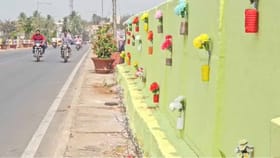 గోడ రాతలు, వాల్ పోస్టర్లకు చెక్.. ఐడియా అదుర్స్ కదూ..!