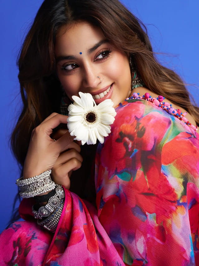 ముఖం అందంగా మెరిసేందుకు అవే అప్లై చేస్తా.. జాన్వీ కపూర్..
