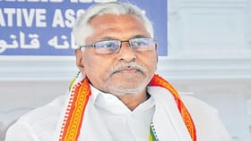 కాంగ్రెస్‌ పార్టీకి మాజీ మంత్రి జీవన్ రెడ్డి రాజీనామా!