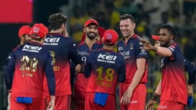 స్టేడియంలో హైడ్రామా.. ప్రాణాపాయం నుంచి బయటపడ్డ ఆర్సీబీ బౌలర్