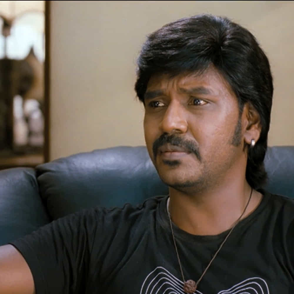 ఇప్పటికే కాంచన సిరీస్ లో మూడు సినిమాలు వచ్చిన విషయం తెలిసిందే. ఇక ఇప్పుడు కాంచన 4తో బిజీగా ఉన్నాడు. ఈ సినిమా షూటింగ్ త్వరలోనే ప్రారంభం కానుంది. ఈ క్రమంలో ఈ సినిమాకు సంబందించిన ఓ క్రేజీ న్యూస్ సోషల్ మీడియాలో వైరల్ గా మారింది. కాంచన 4 సినిమాలో ఓ స్టార్ హీరోయిన్ నటిస్తుందని తెలుస్తుంది. అది కూడా దెయ్యం పాత్ర..